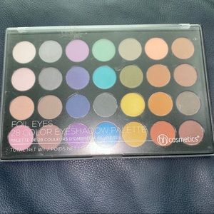 BH Cosmetics Foil Eyes